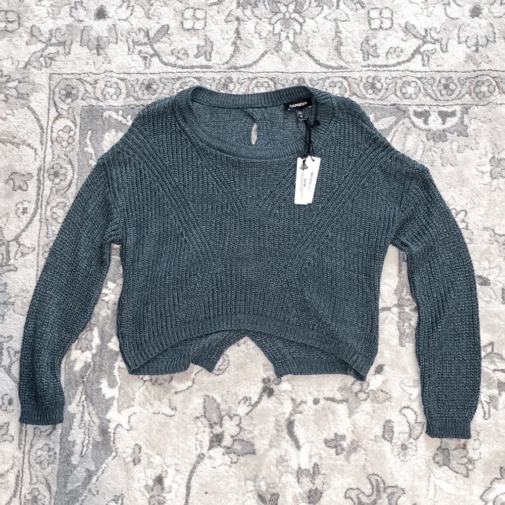 Super cozy and stylish winter sweater❄️